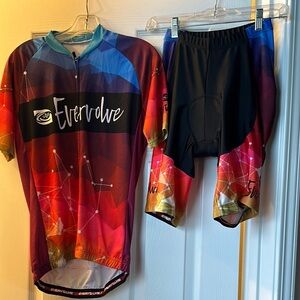 Evervolve Colorful Cycling Jersey and Shorts Set